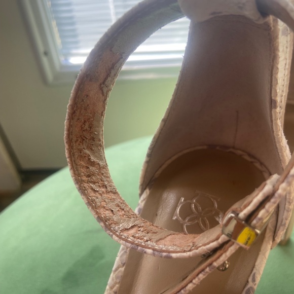 ANN TAYLOR SNAKE SKIN HEELS SIZE 8 1/2 M - Picture 4 of 4